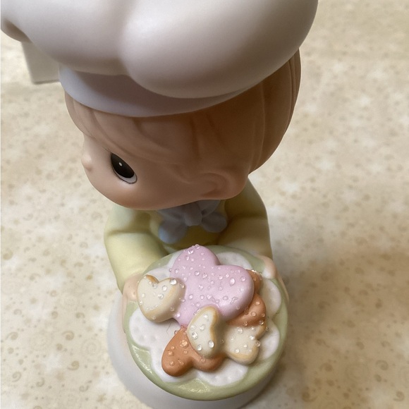 Enesco Precious Moments 2001 Chef Figurine You Are My Favorite Dish #898457 - Picture 3 of 7